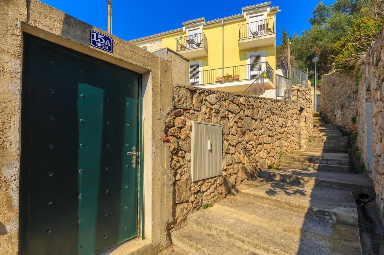 Two Bedroom Sunny Apartment Dubrovnik