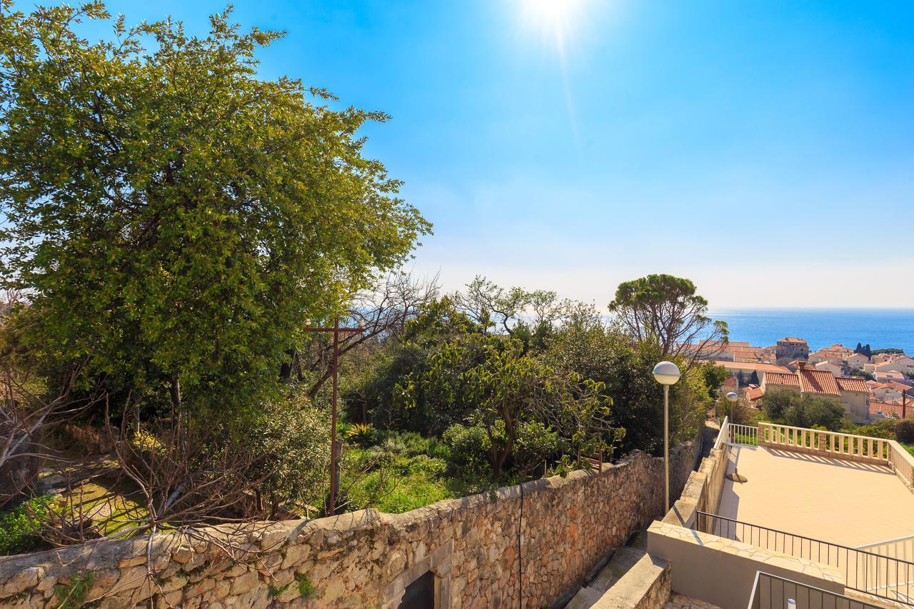 Two Bedroom Sunny Apartment Dubrovnik