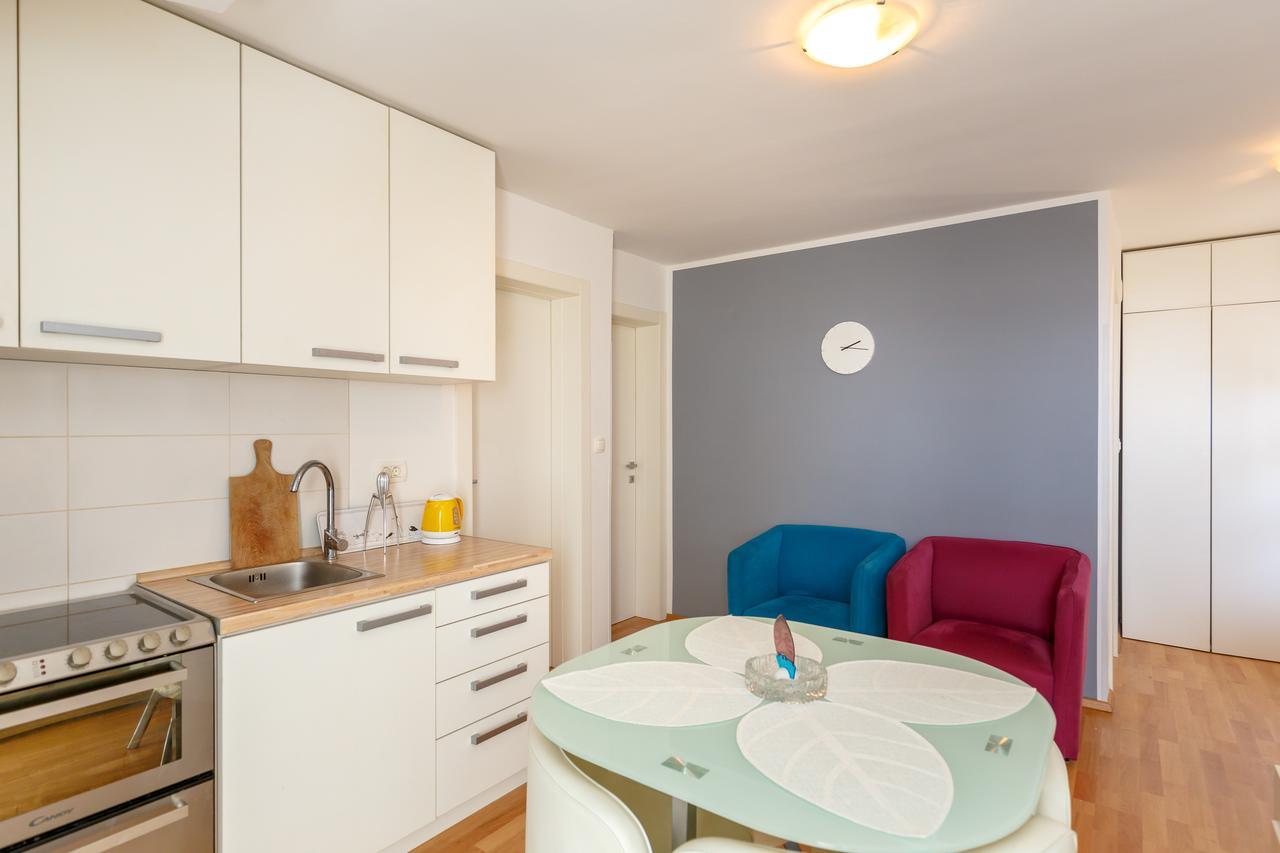 Apartment Two Bedroom Sunny *